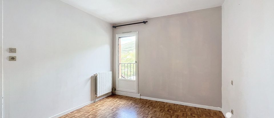 Maison 5 pièces de 101 m² à Saint-Affrique (12400)