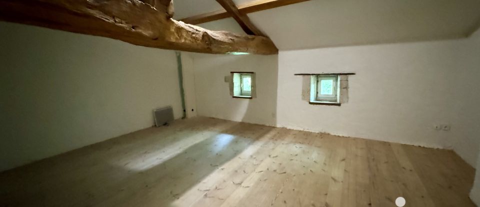 Maison 10 pièces de 352 m² à Chatenet (17210)