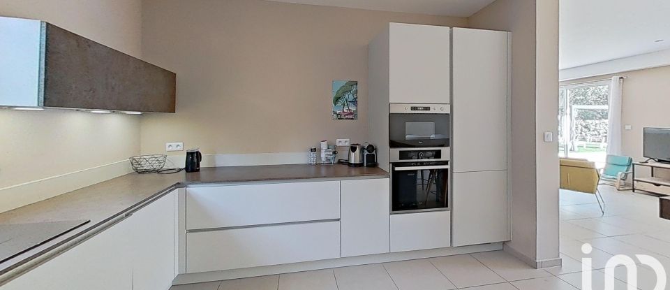 Maison 4 pièces de 120 m² à Roquebrune-sur-Argens (83380)