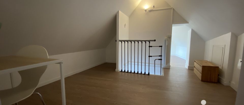 Triplex 6 pièces de 90 m² à Bayeux (14400)