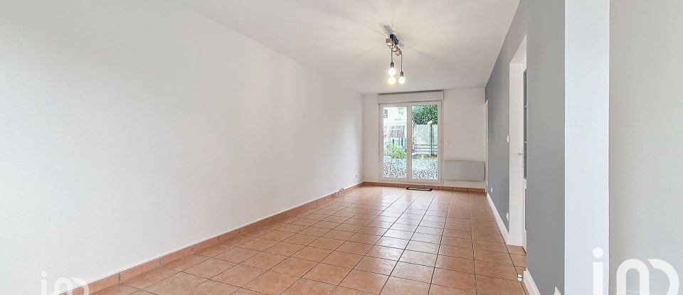 Pavillon 5 pièces de 95 m² à Joué-lès-Tours (37300)