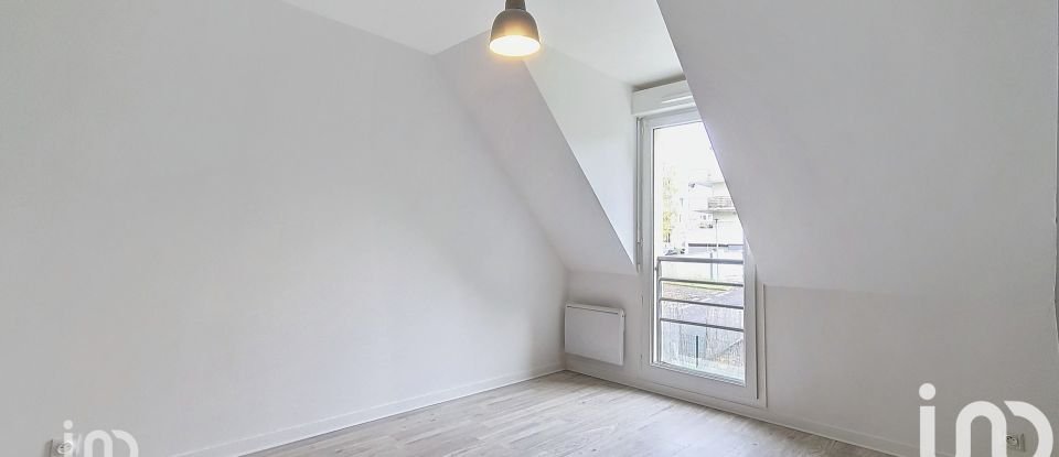 Pavillon 5 pièces de 95 m² à Joué-lès-Tours (37300)