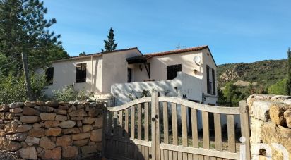 Maison 5 pièces de 109 m² à Cucugnan (11350)