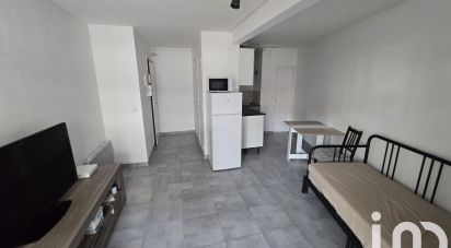 Apartment 1 room of 25 m² in Toulon (83000)