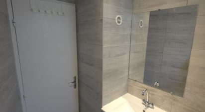 Appartement 1 pièce de 25 m² à Toulon (83000)