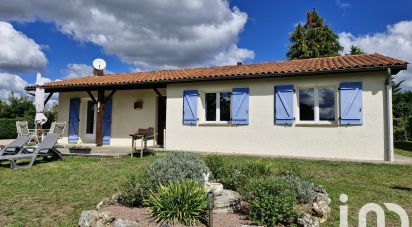 Traditional house 4 rooms of 100 m² in Bonneville-et-Saint-Avit-de-Fumadières (24230)