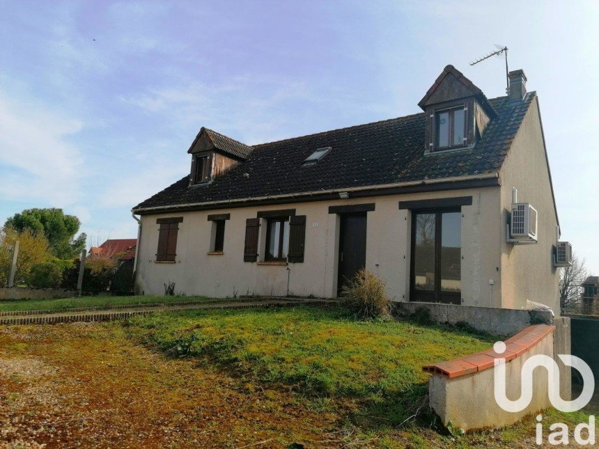 Traditional house 6 rooms of 136 m² in Bucy-le-Roi (45410)