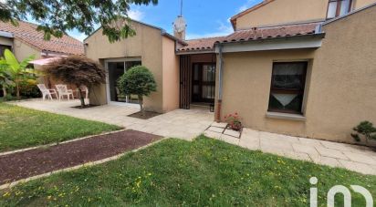 Traditional house 7 rooms of 155 m² in Pompaire (79200)