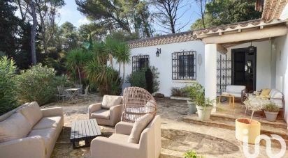 Traditional house 4 rooms of 145 m² in Nîmes (30000)