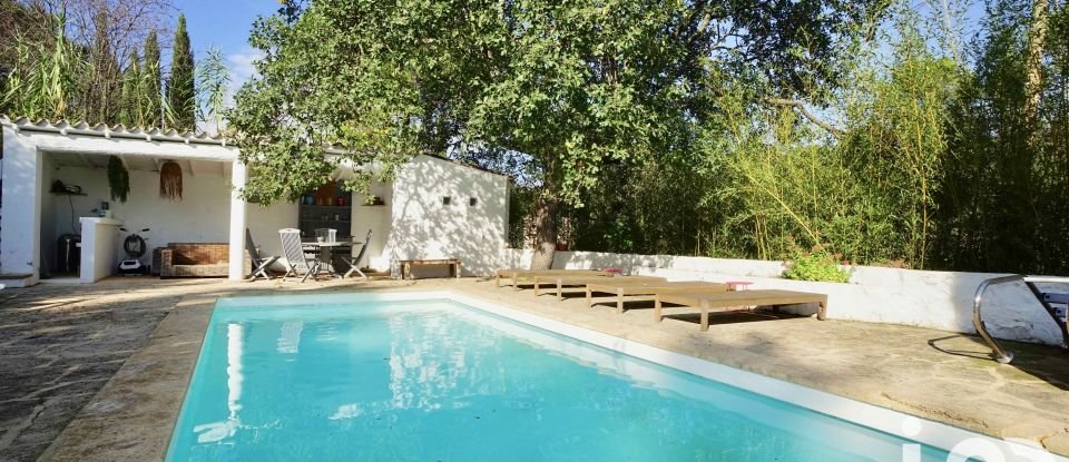 Traditional house 4 rooms of 145 m² in Nîmes (30000)