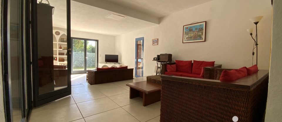 Traditional house 6 rooms of 145 m² in Vence (06140)