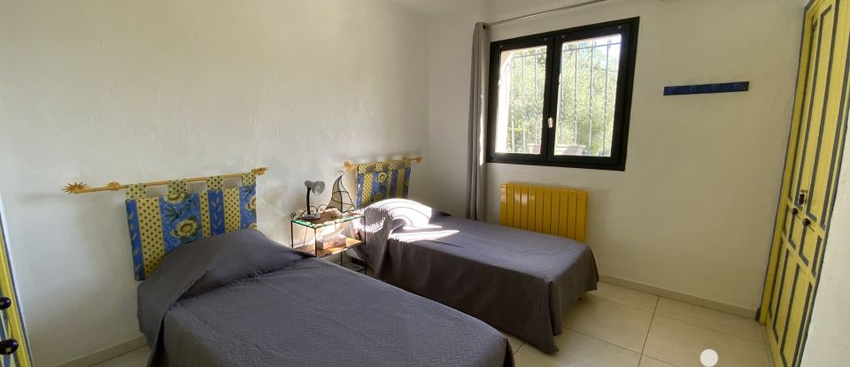 Traditional house 6 rooms of 145 m² in Vence (06140)