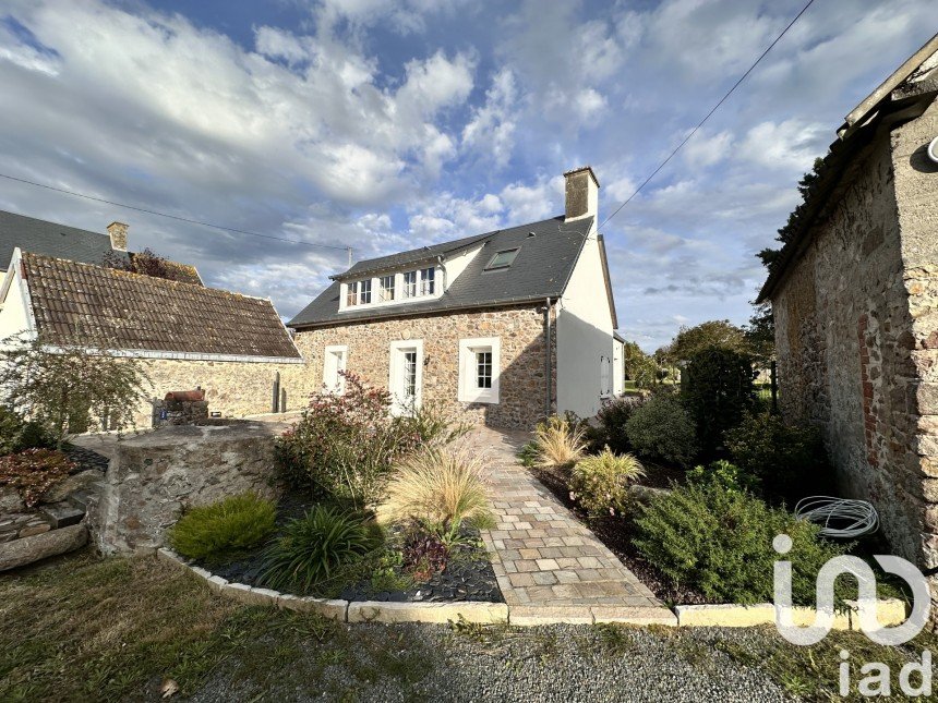 House 5 rooms of 100 m² in Gouville-sur-Mer (50560)