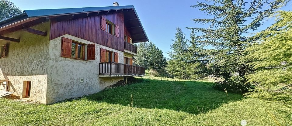 Maison 4 pièces de 85 m² à Beuil (06470)