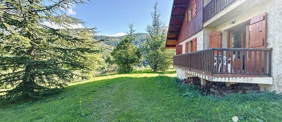 Maison 4 pièces de 85 m² à Beuil (06470)