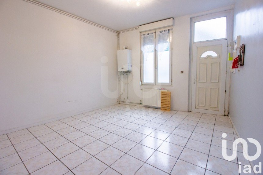 Town house 3 rooms of 70 m² in Noyon (60400)