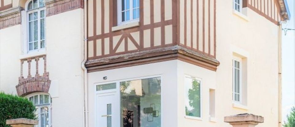 Maison 7 pièces de 160 m² à Déville-lès-Rouen (76250)