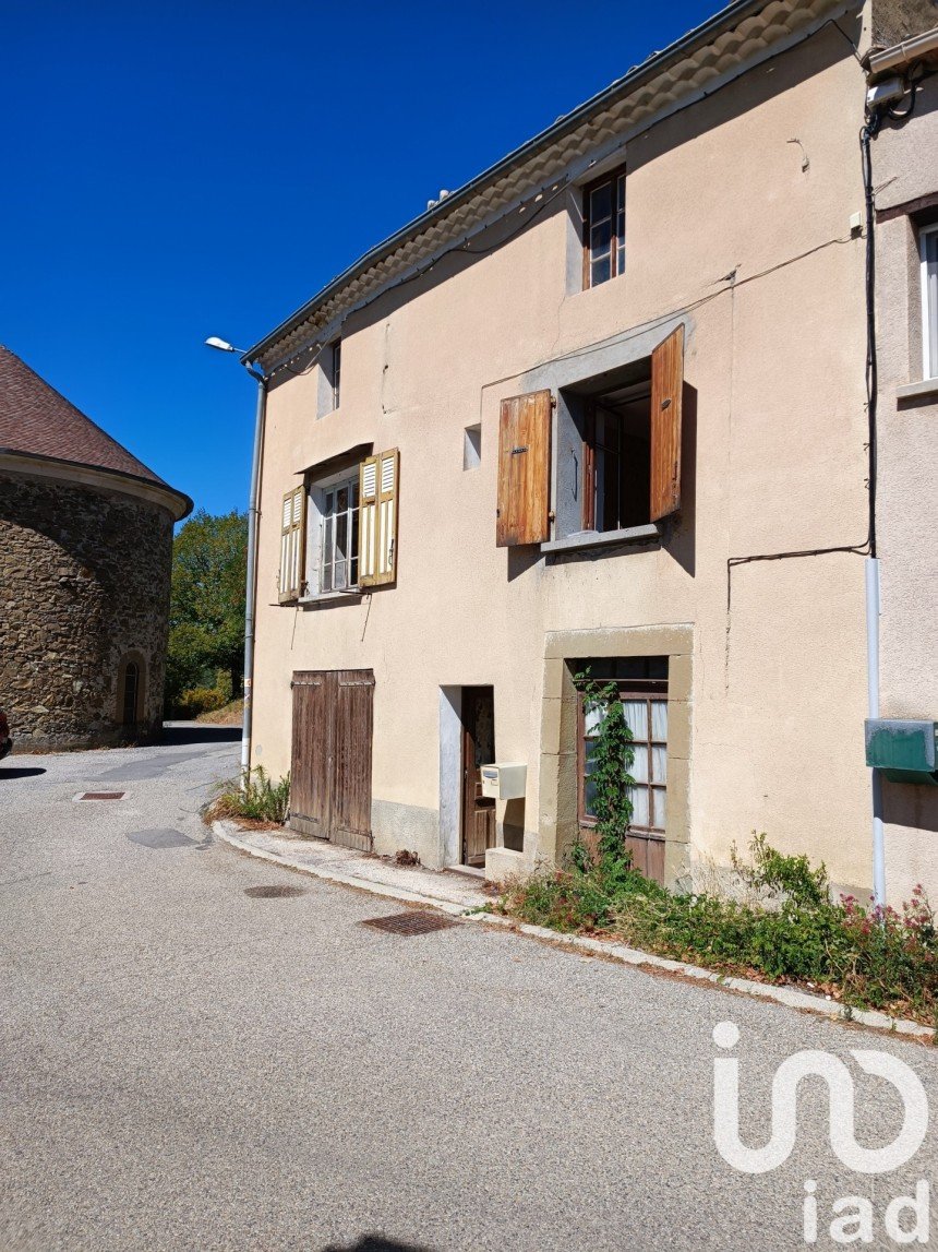 Village house 3 rooms of 50 m² in Rosans (05150)