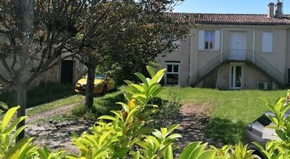 Maison 4 pièces de 174 m² à Ambarès-et-Lagrave (33440)