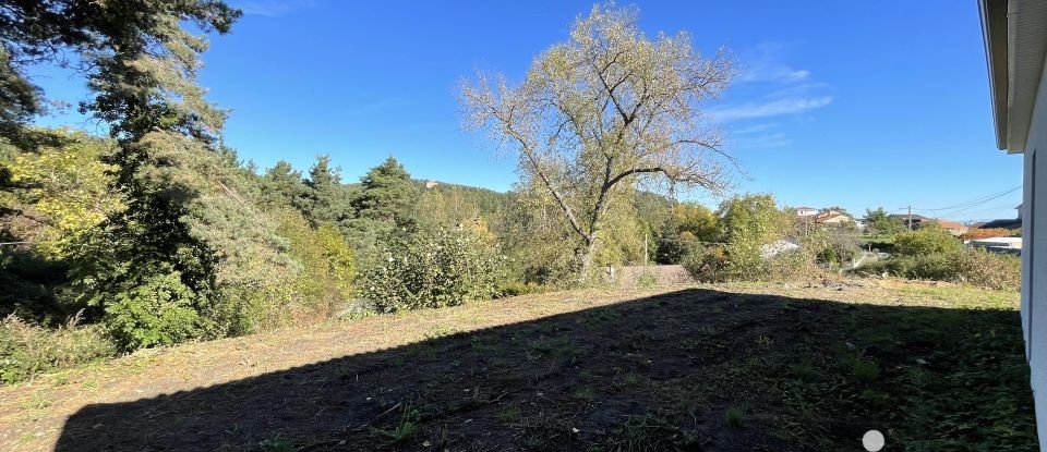 Pavillon 3 pièces de 94 m² à Châtel-Guyon (63140)