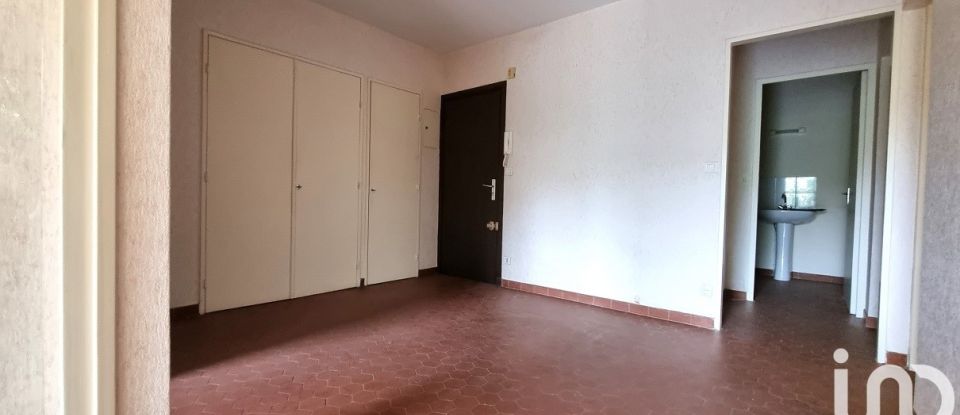 Apartment 3 rooms of 75 m² in Caluire-et-Cuire (69300)