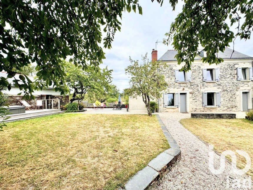 Maison traditionnelle 5 pièces de 131 m² à Trélazé (49800)