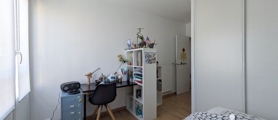 Appartement 6 pièces de 100 m² à Quimper (29000)