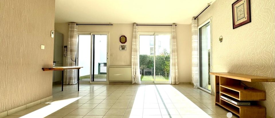 Apartment 3 rooms of 61 m² in Noyal-Châtillon-sur-Seiche (35230)