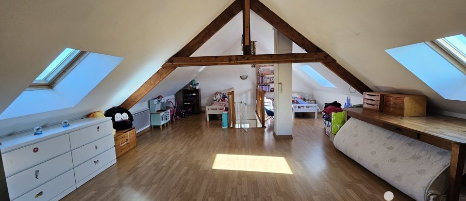 Maison 7 pièces de 160 m² à Couture-sur-Loir (41800)