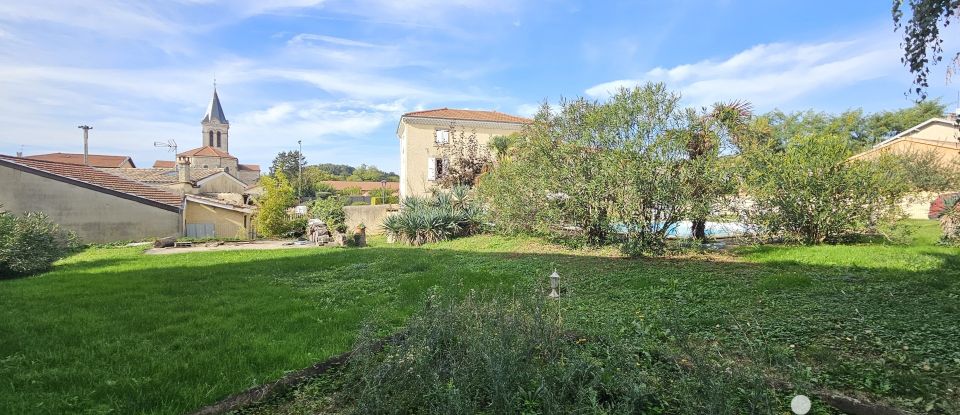 Maison 7 pièces de 165 m² à Chanos-Curson (26600)