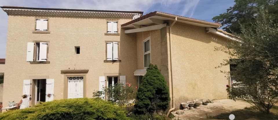 Maison 7 pièces de 165 m² à Chanos-Curson (26600)