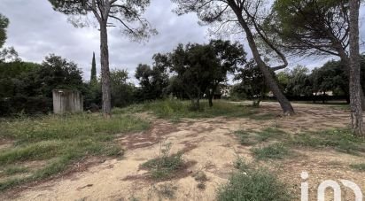 Land of 601 m² in Tavel (30126)