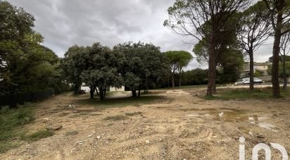 Land of 730 m² in Tavel (30126)