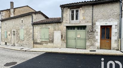 Maison de village 6 pièces de 127 m² à Ronsenac (16320)