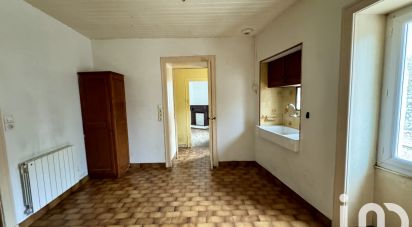 Village house 6 rooms of 127 m² in Ronsenac (16320)