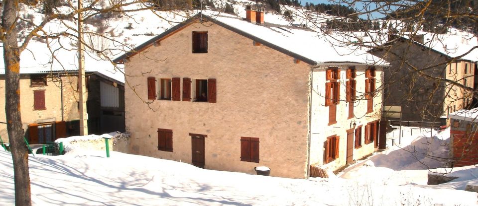 Lodge 12 rooms of 336 m² in Camurac (11340)