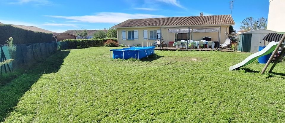 House 5 rooms of 90 m² in Saint-Magne-de-Castillon (33350)