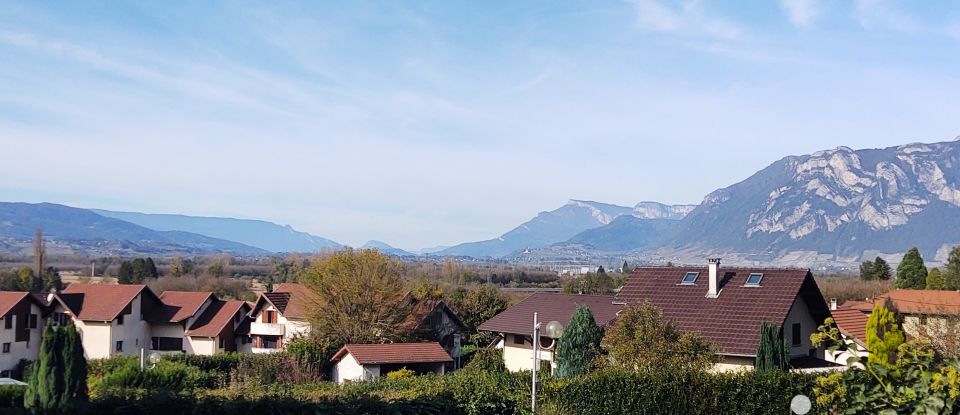 Maison traditionnelle 5 pièces de 143 m² à Laissaud (73800)