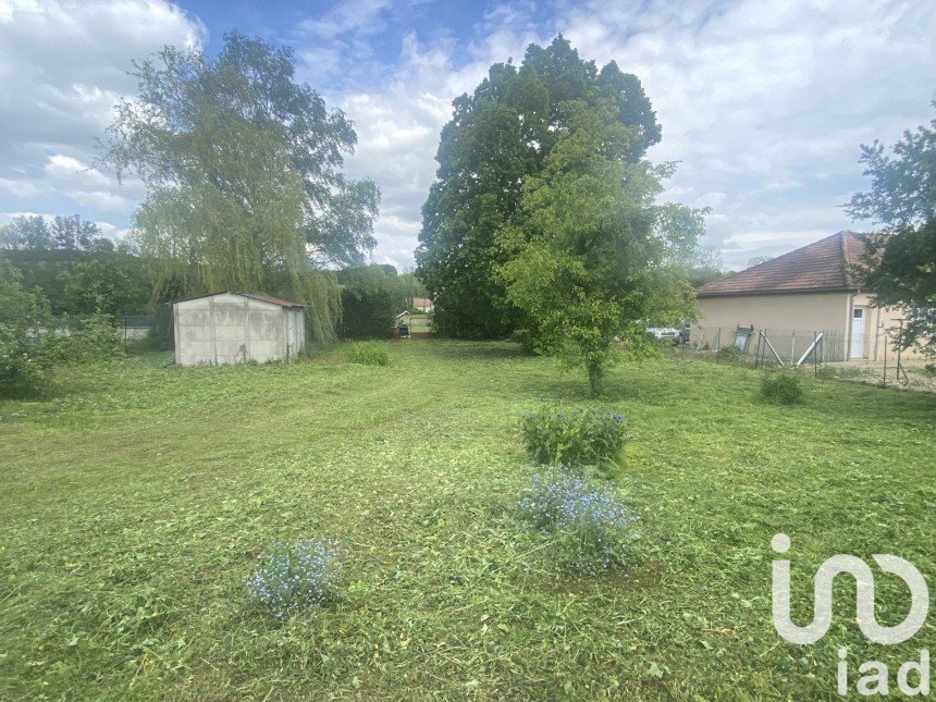 Land of 834 m² in Saint-Mards-en-Othe (10160)