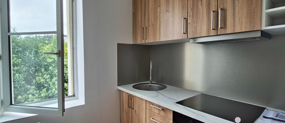 Appartement 2 pièces de 45 m² à Enghien-les-Bains (95880)