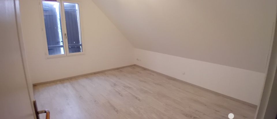 Maison 5 pièces de 105 m² à Saint-Martin-des-Bois (41800)