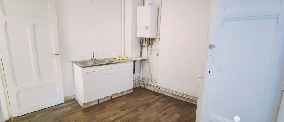 Apartment 2 rooms of 52 m² in Saint-André-les-Vergers (10120)