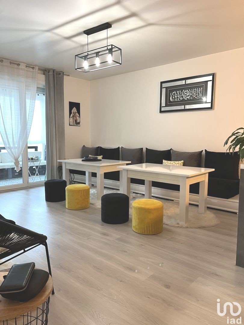 Appartement 3 pièces de 64 m² à Louvres (95380)