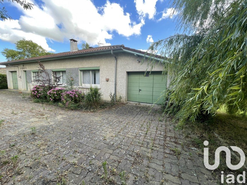 House 4 rooms of 116 m² in Baziège (31450)