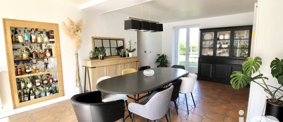 Village house 9 rooms of 356 m² in Rocourt-Saint-Martin (02210)