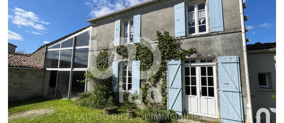 Maison 6 pièces de 156 m² à Sainte-Soulle (17220)