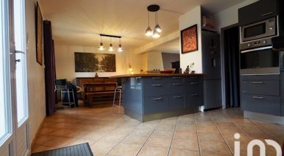 Traditional house 6 rooms of 150 m² in Saint-Jean-de-la-Ruelle (45140)