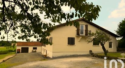 House 8 rooms of 180 m² in Chadurie (16250)