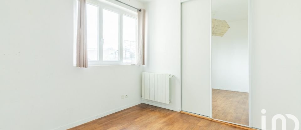 Appartement 3 pièces de 80 m² à Bagneux (92220)