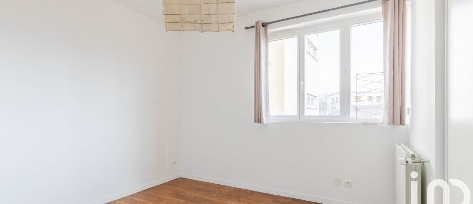 Appartement 3 pièces de 80 m² à Bagneux (92220)